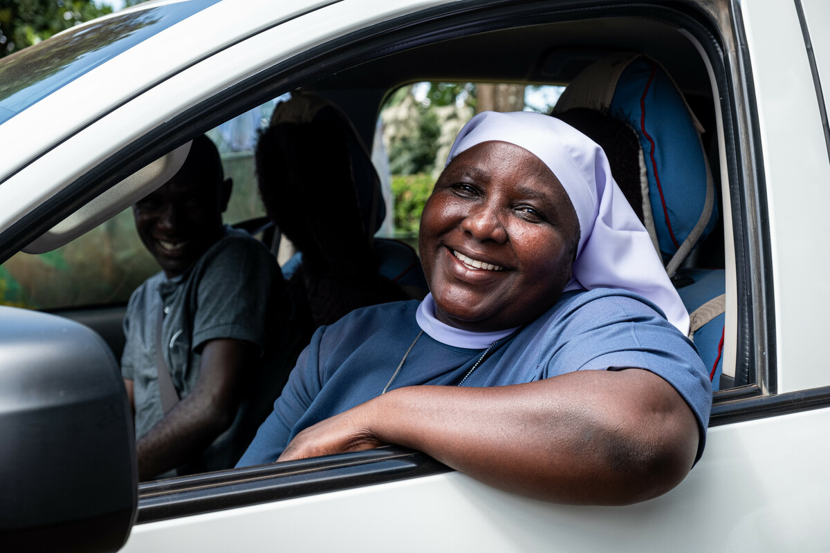 Portret Florentiana in auto